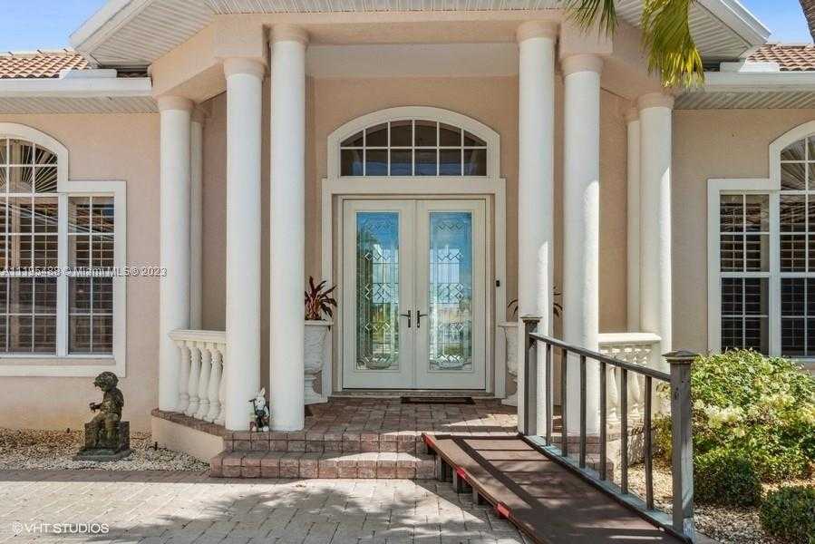 Small Image of 1524 COLUMBIAN DRIVE, Punta Gorda Number 4