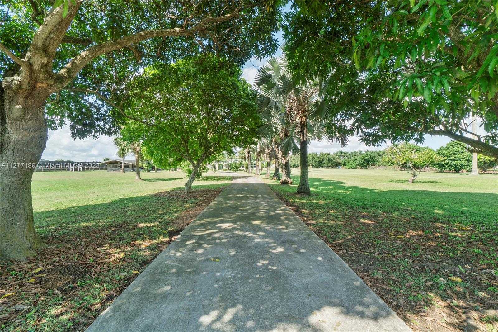 Small Image of 25950 SOUTH WEST 187 AVE, Homestead Number 2