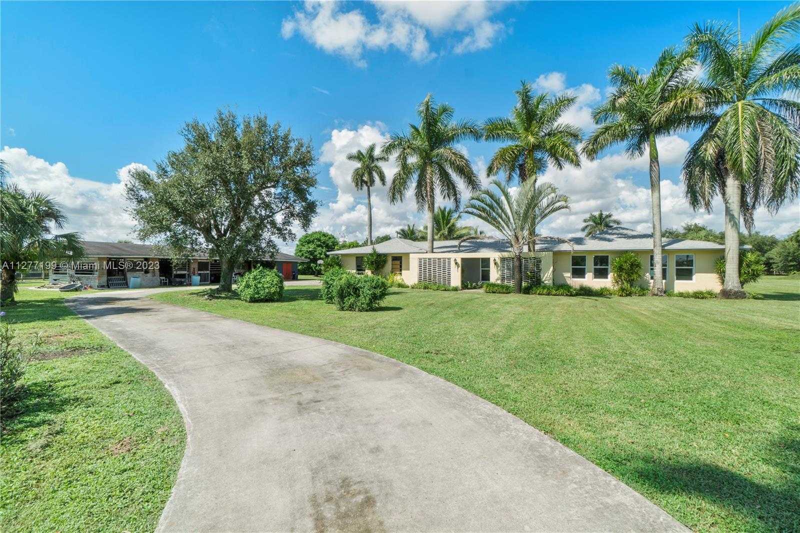 Small Image of 25950 SOUTH WEST 187 AVE, Homestead Number 3