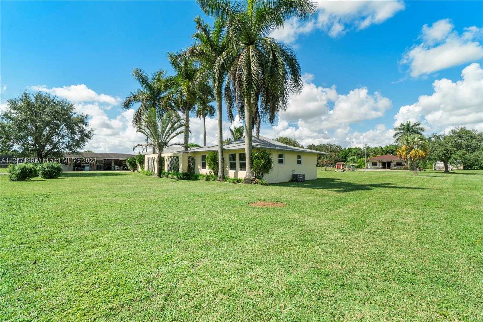 Small Image of 25950 SOUTH WEST 187 AVE, Homestead Number 4