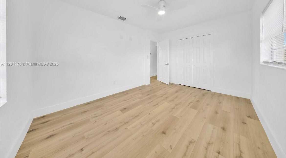 Small Image of 782 EAST 37TH ST, Hialeah Number 14