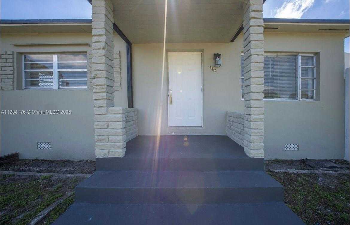 Small Image of 782 EAST 37TH ST, Hialeah Number 2