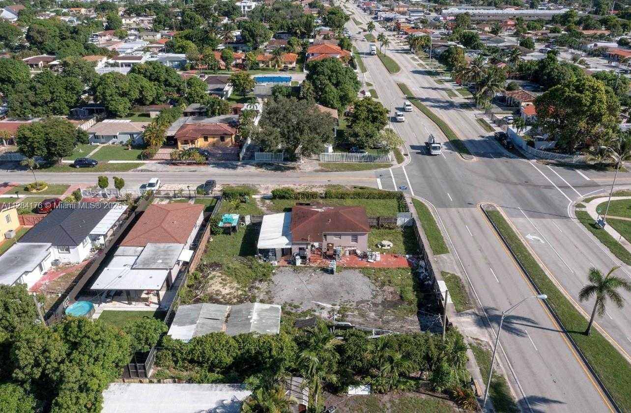Small Image of 782 EAST 37TH ST, Hialeah Number 36