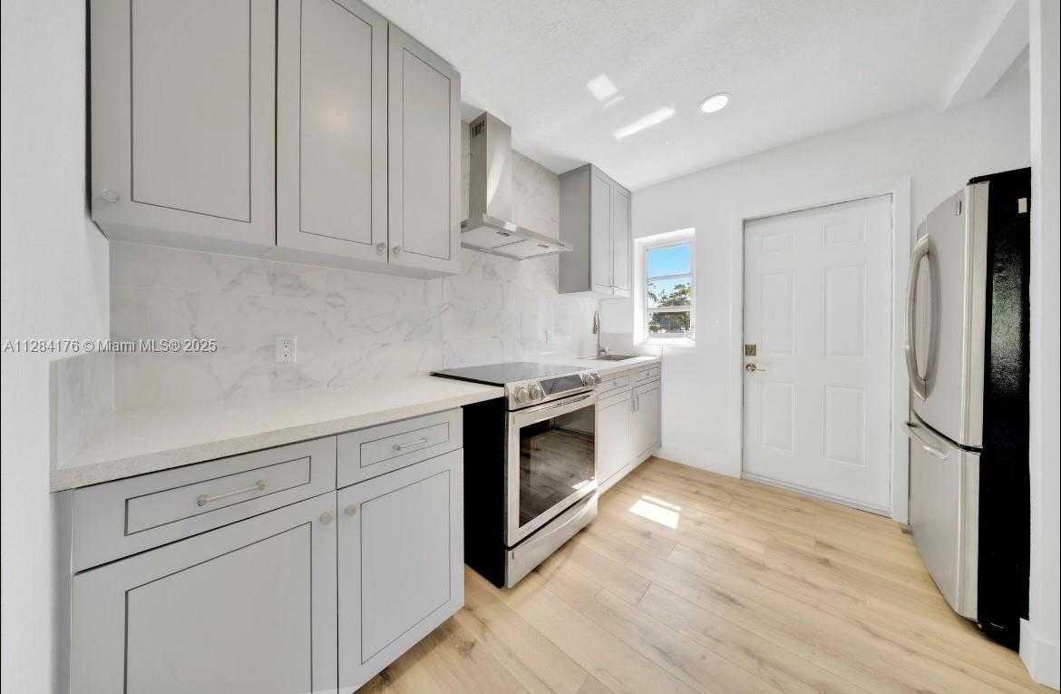 Small Image of 782 EAST 37TH ST, Hialeah Number 5