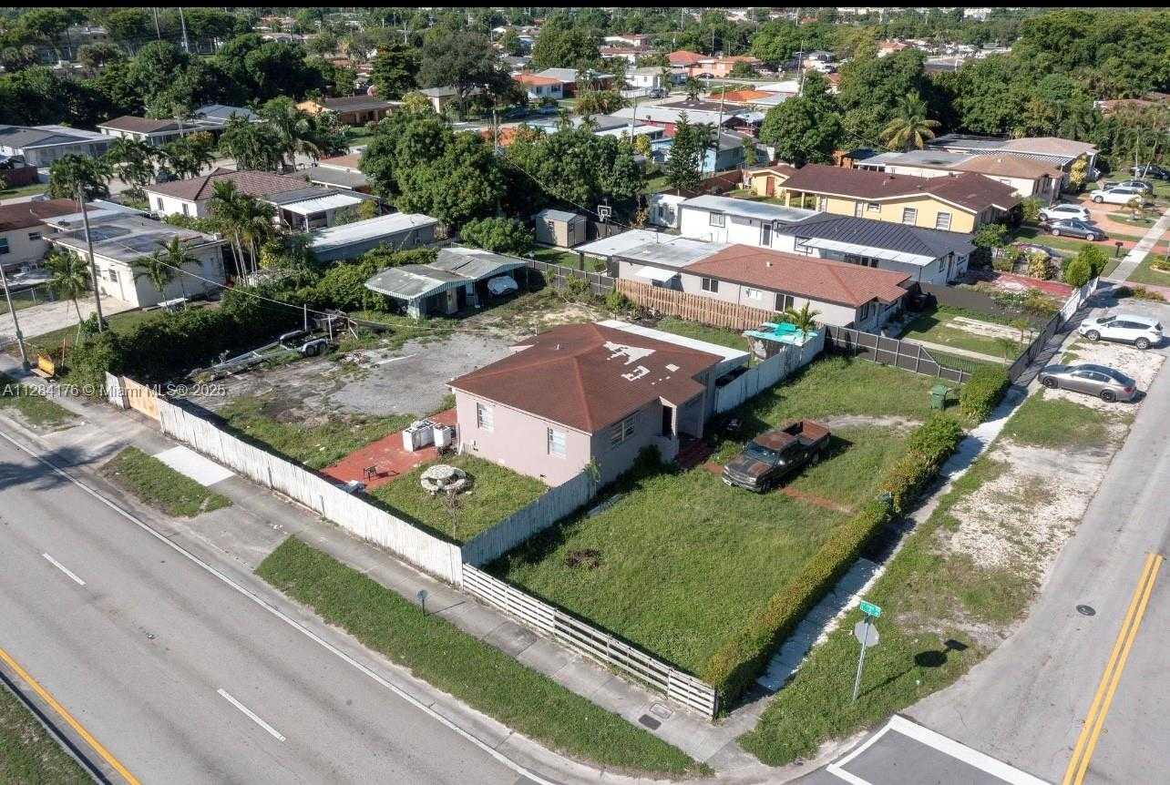 Small Image of 782 EAST 37TH ST, Hialeah Number 50