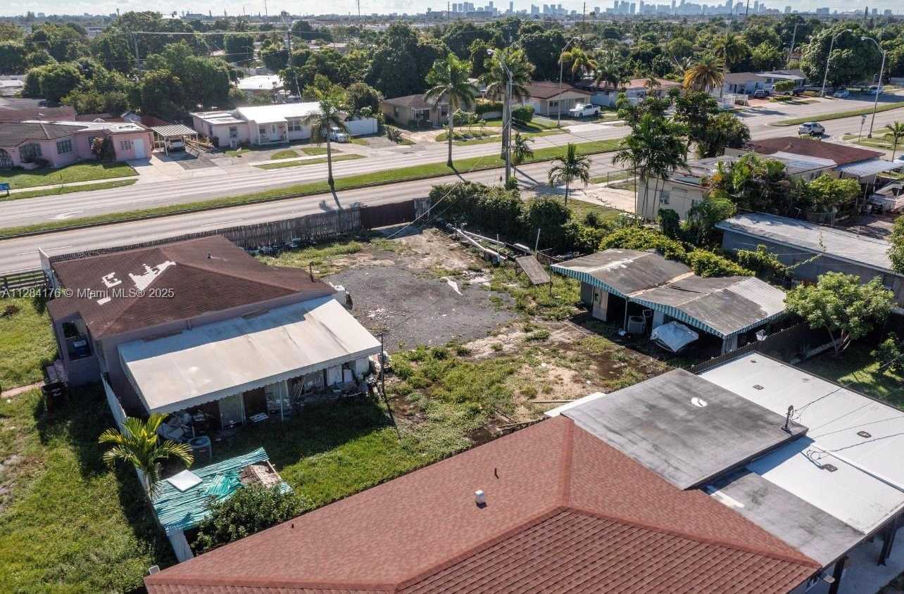 Small Image of 782 EAST 37TH ST, Hialeah Number 51