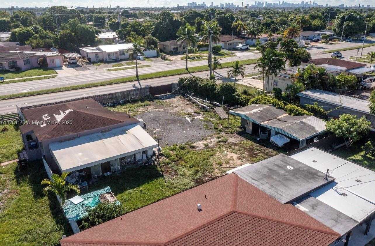 Small Image of 782 EAST 37TH ST, Hialeah Number 52
