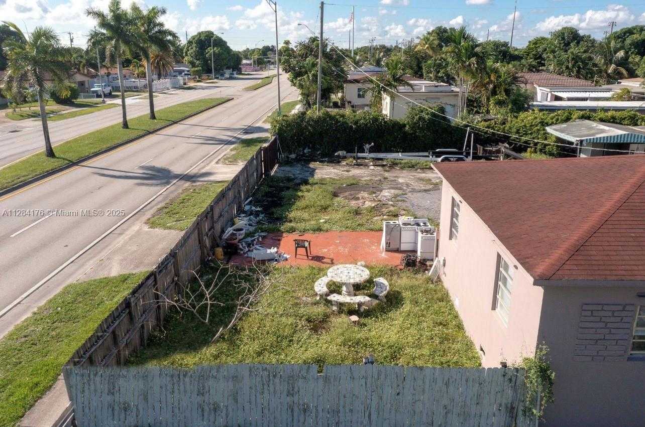 Small Image of 782 EAST 37TH ST, Hialeah Number 53