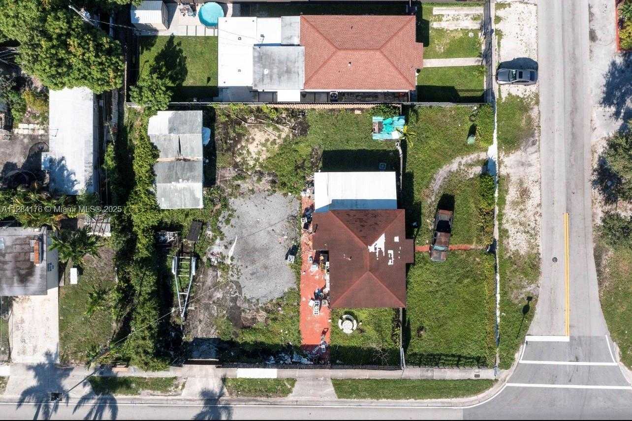 Small Image of 782 EAST 37TH ST, Hialeah Number 71