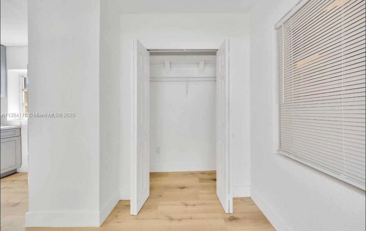 Small Image of 782 EAST 37TH ST, Hialeah Number 9