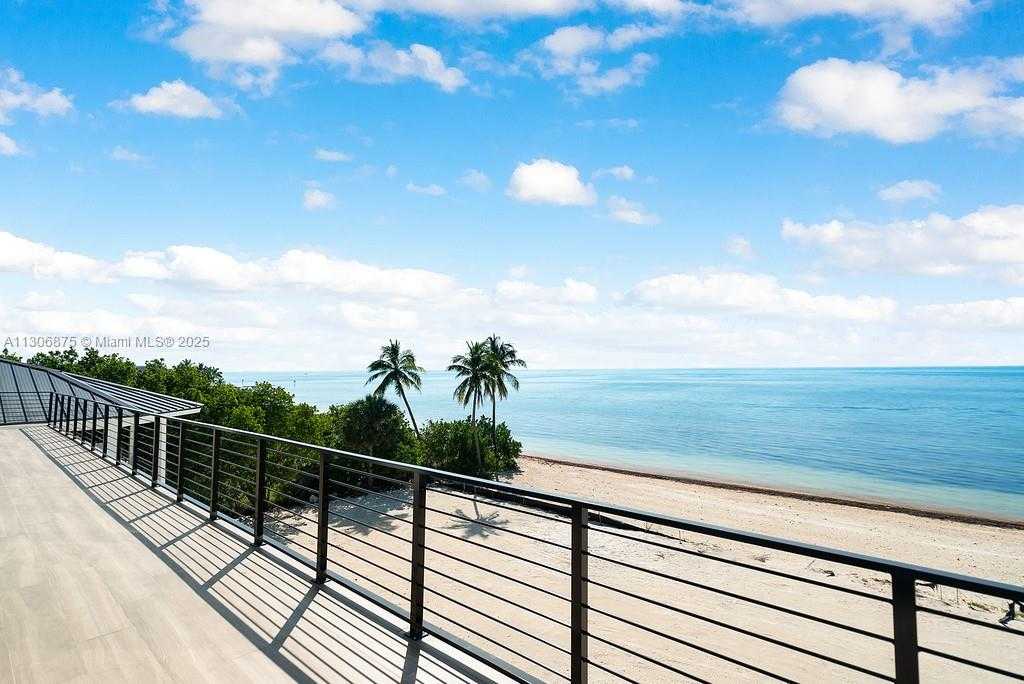 Small Image of 2405 COCO PLUM DR, Marathon Number 91