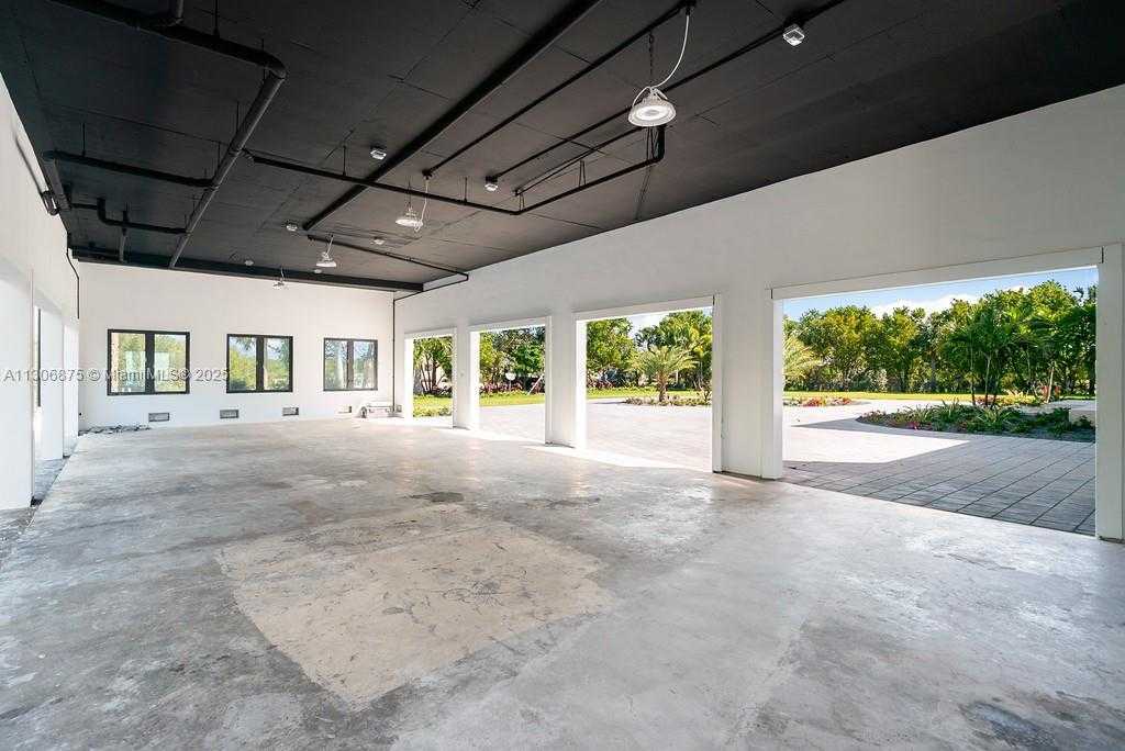 Small Image of 2405 COCO PLUM DR, Marathon Number 94