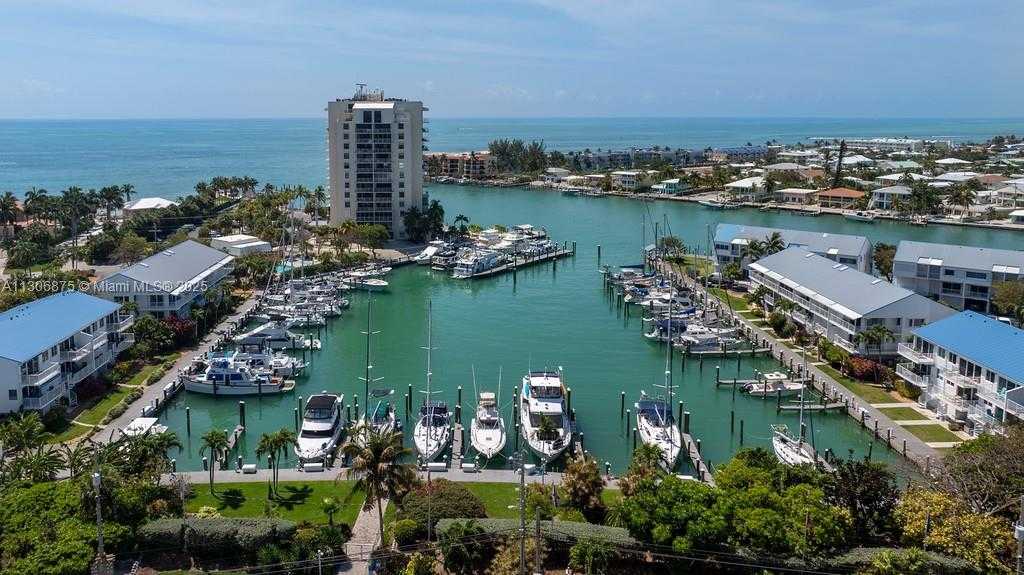 Small Image of 2405 COCO PLUM DR, Marathon Number 99