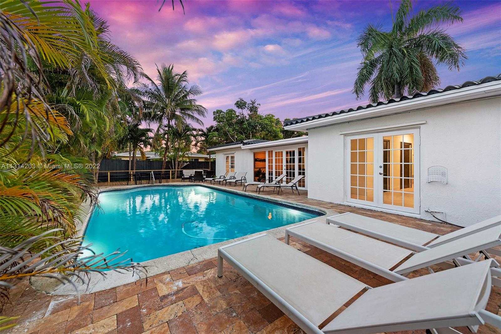 Small Image of 1308 SEABREEZE BLVD, Fort Lauderdale Number 2