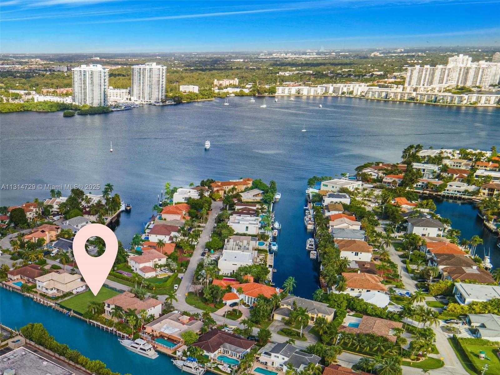Small Image of 2950 NORTH EAST 164TH ST, North Miami Beach Number 32