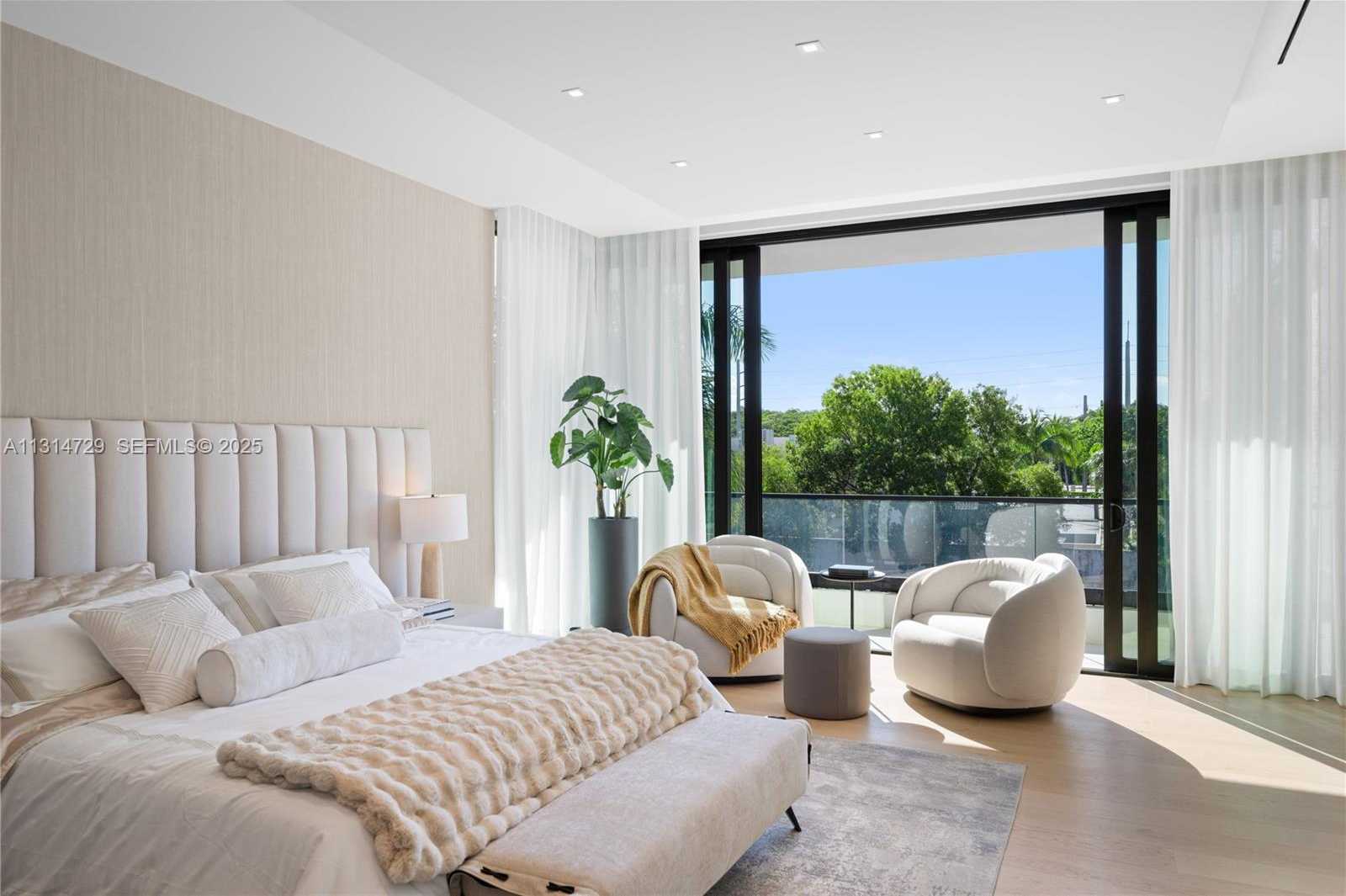 Small Image of 2950 NORTH EAST 164TH ST, North Miami Beach Number 45