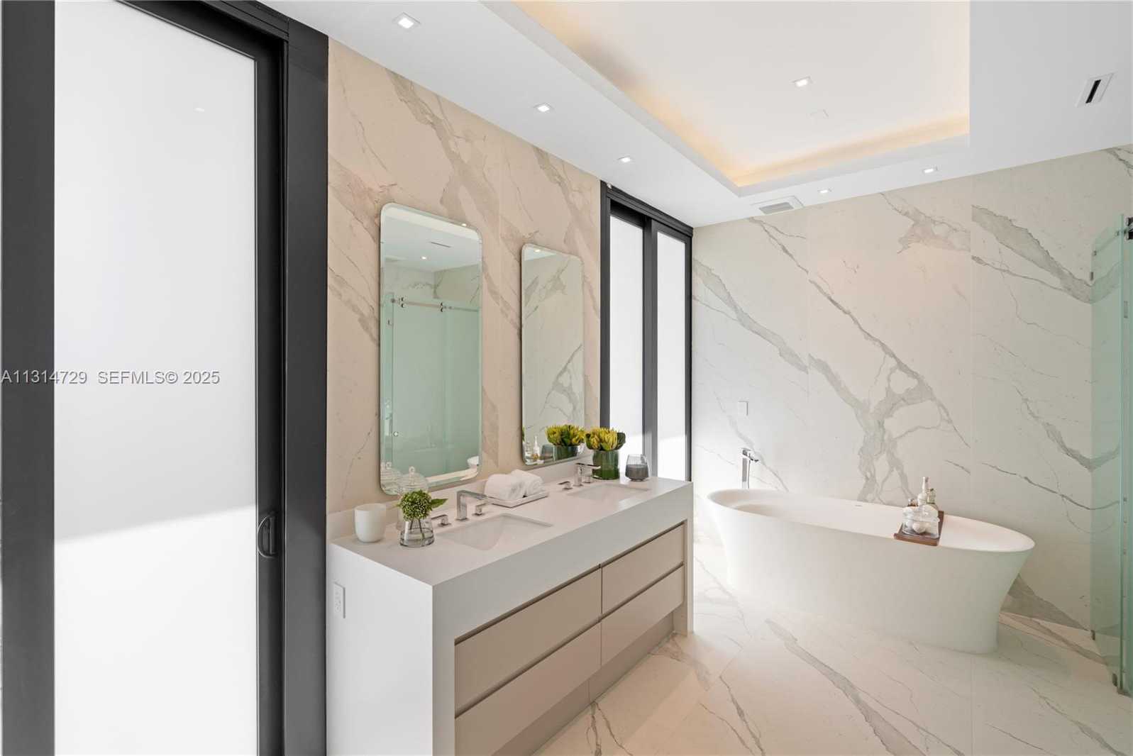 Small Image of 2950 NORTH EAST 164TH ST, North Miami Beach Number 49