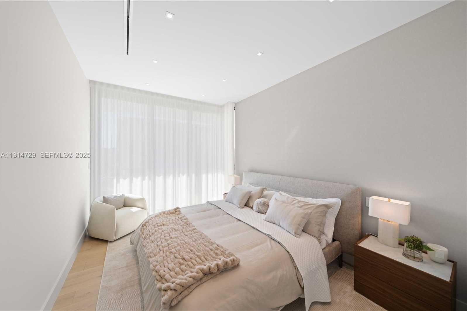 Small Image of 2950 NORTH EAST 164TH ST, North Miami Beach Number 53