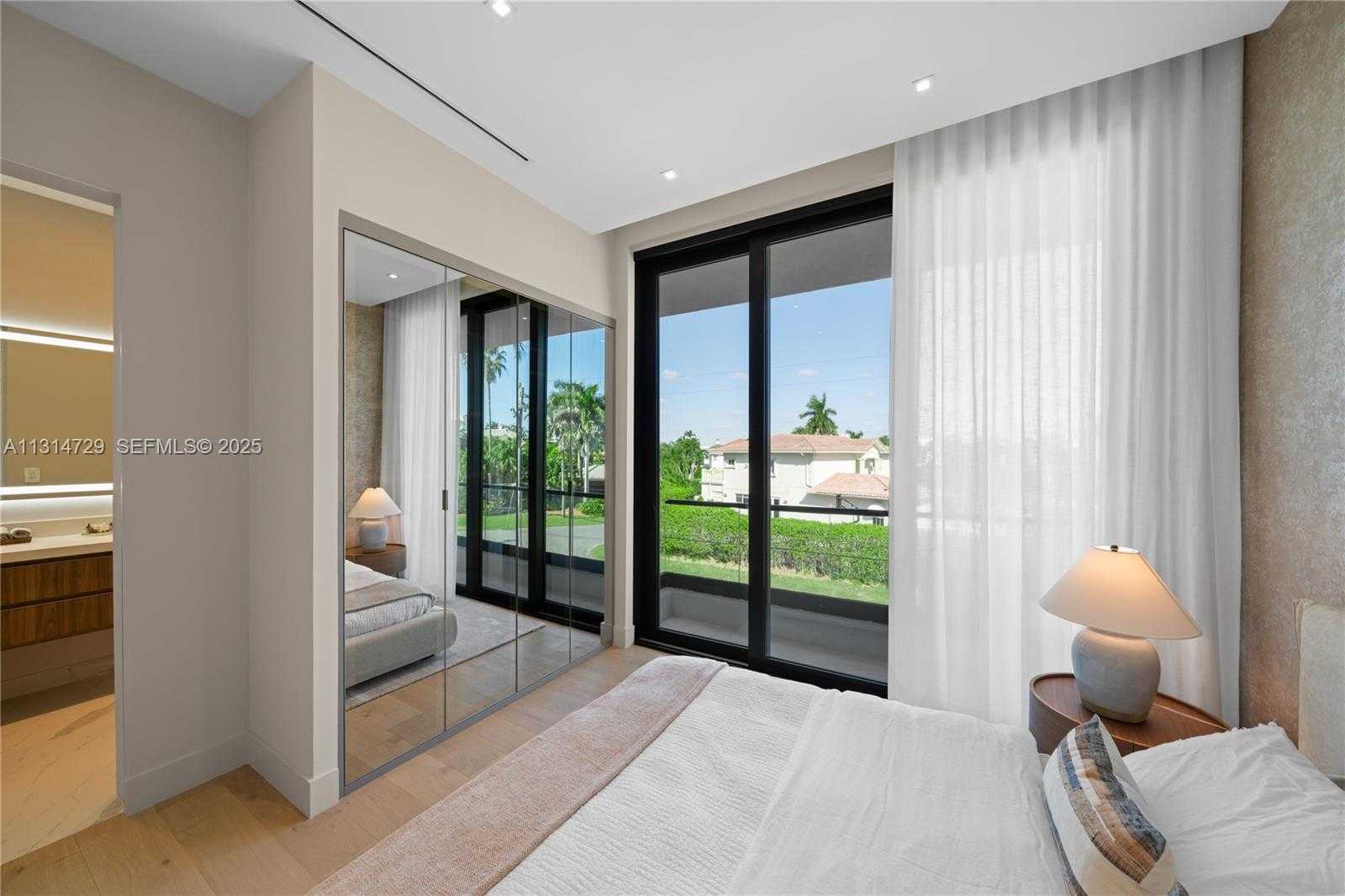 Small Image of 2950 NORTH EAST 164TH ST, North Miami Beach Number 57