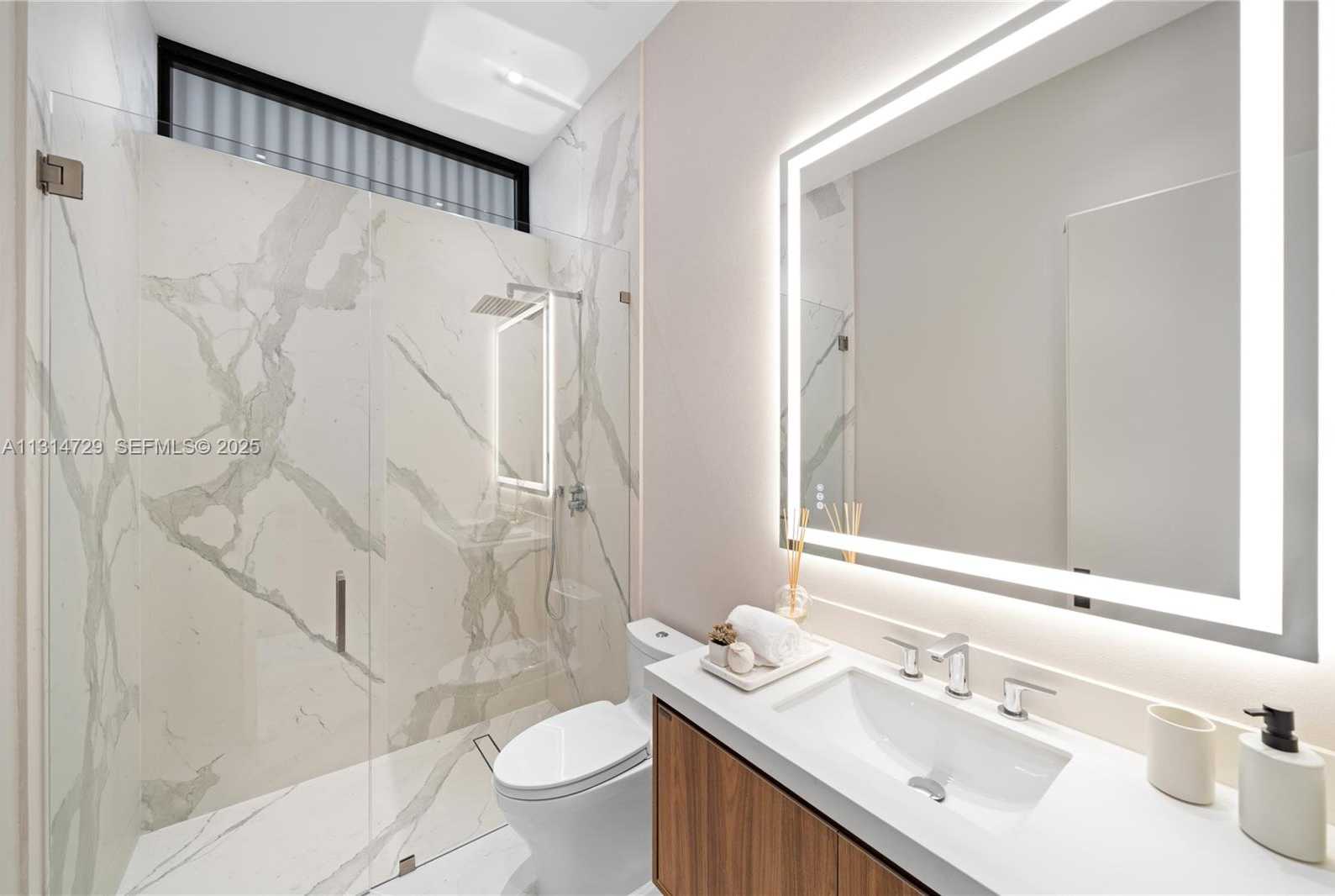 Small Image of 2950 NORTH EAST 164TH ST, North Miami Beach Number 64