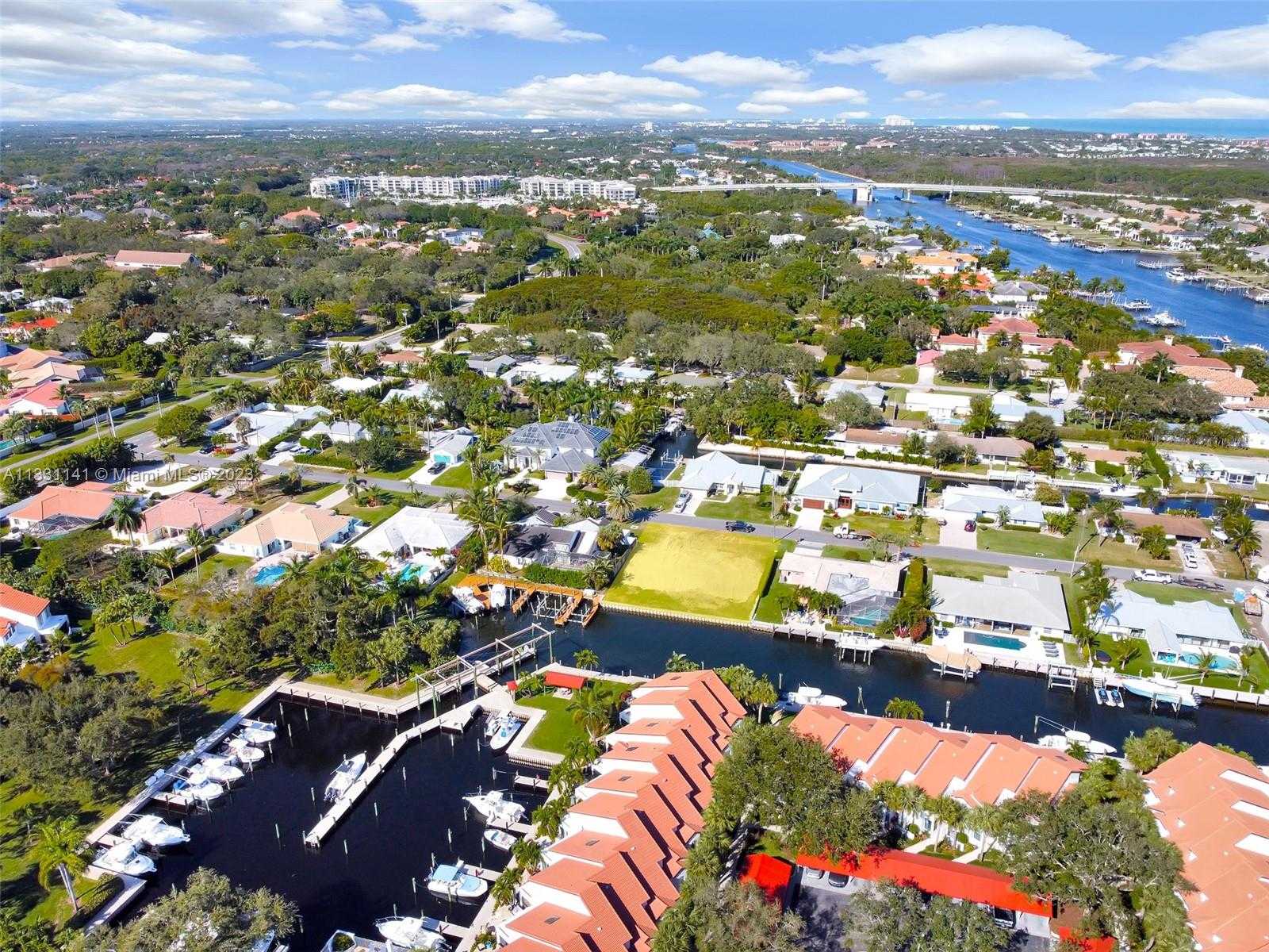 Small Image of 2400 EDWARD RD, Palm Beach Gardens Number 11