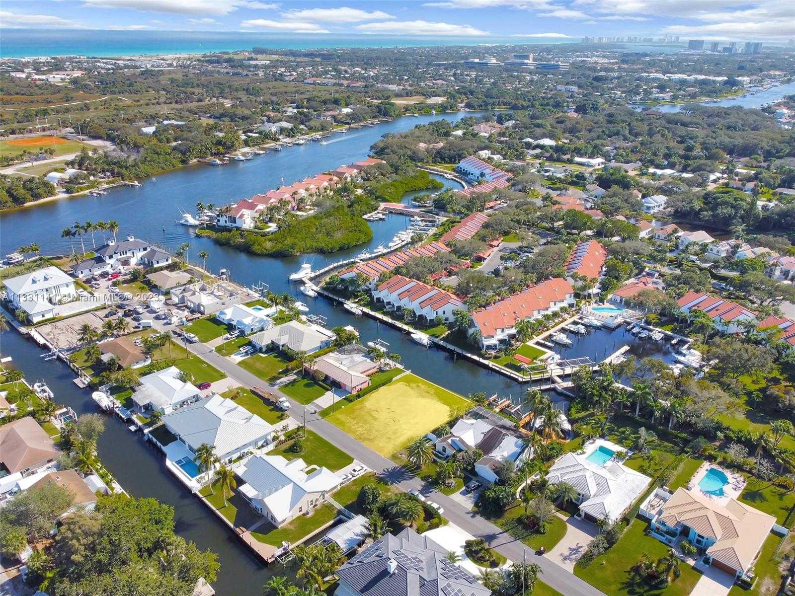 Small Image of 2400 EDWARD RD, Palm Beach Gardens Number 19