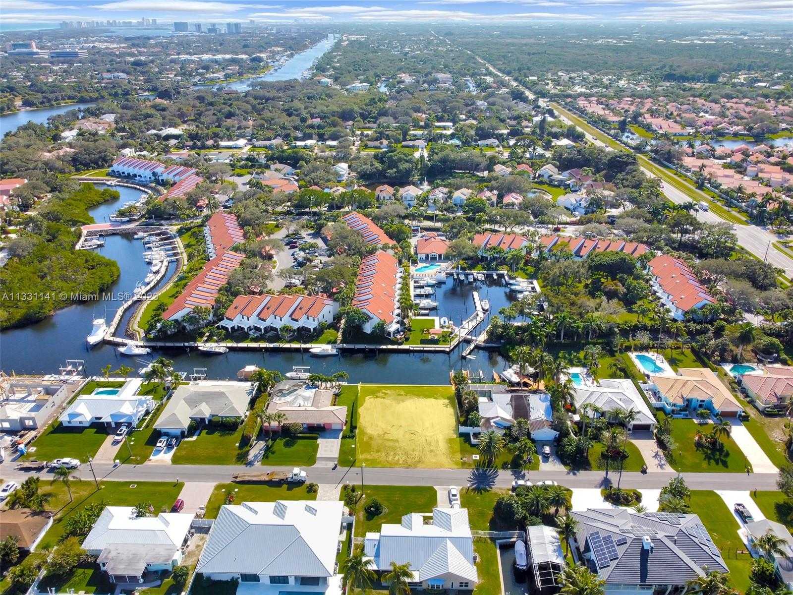 Small Image of 2400 EDWARD RD, Palm Beach Gardens Number 21