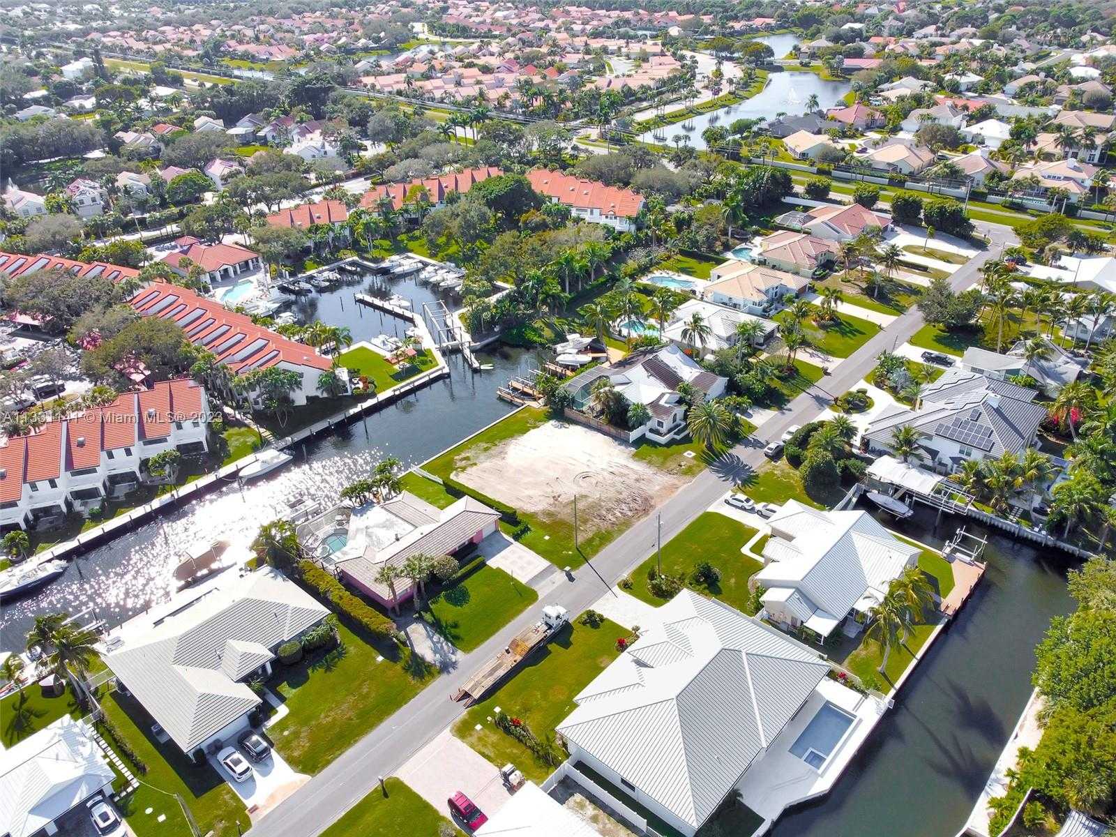 Small Image of 2400 EDWARD RD, Palm Beach Gardens Number 22