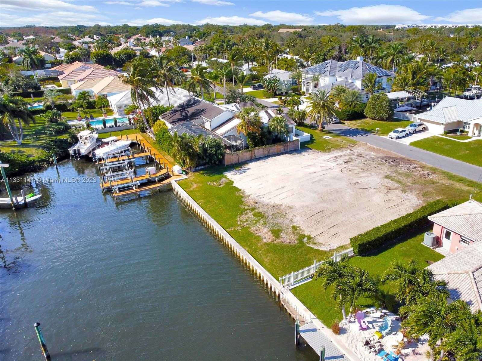 Small Image of 2400 EDWARD RD, Palm Beach Gardens Number 31