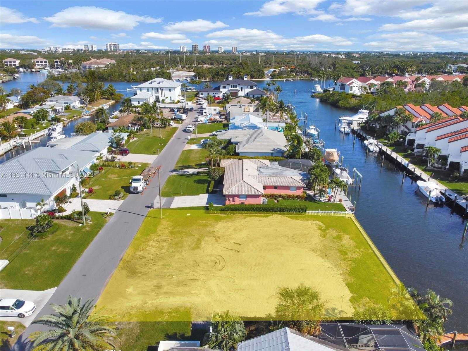 Small Image of 2400 EDWARD RD, Palm Beach Gardens Number 39