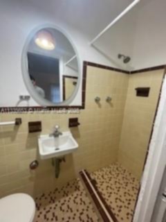 Small Image of 2811 INDIAN CREEK DR, Miami Beach Number 4