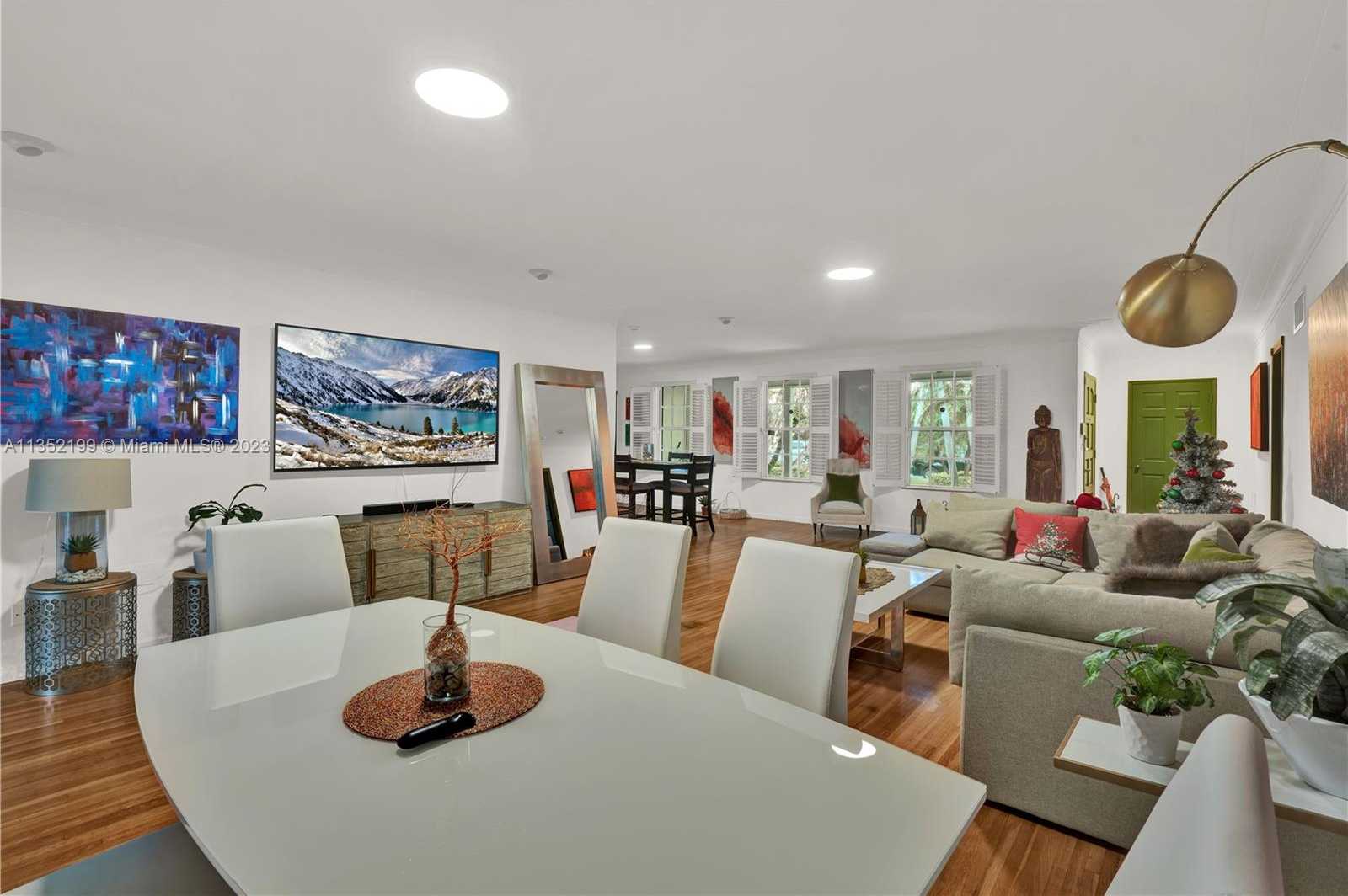 Small Image of 4756 BAY POINT RD, Miami Number 8