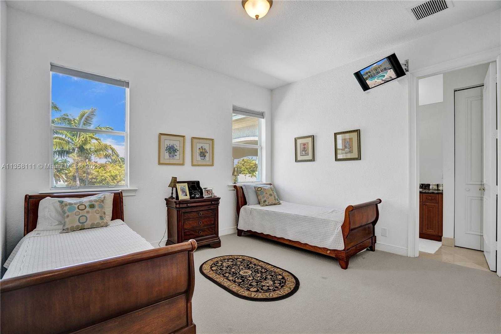 Small Image of 1130 HARBOR CT, Hollywood Number 20