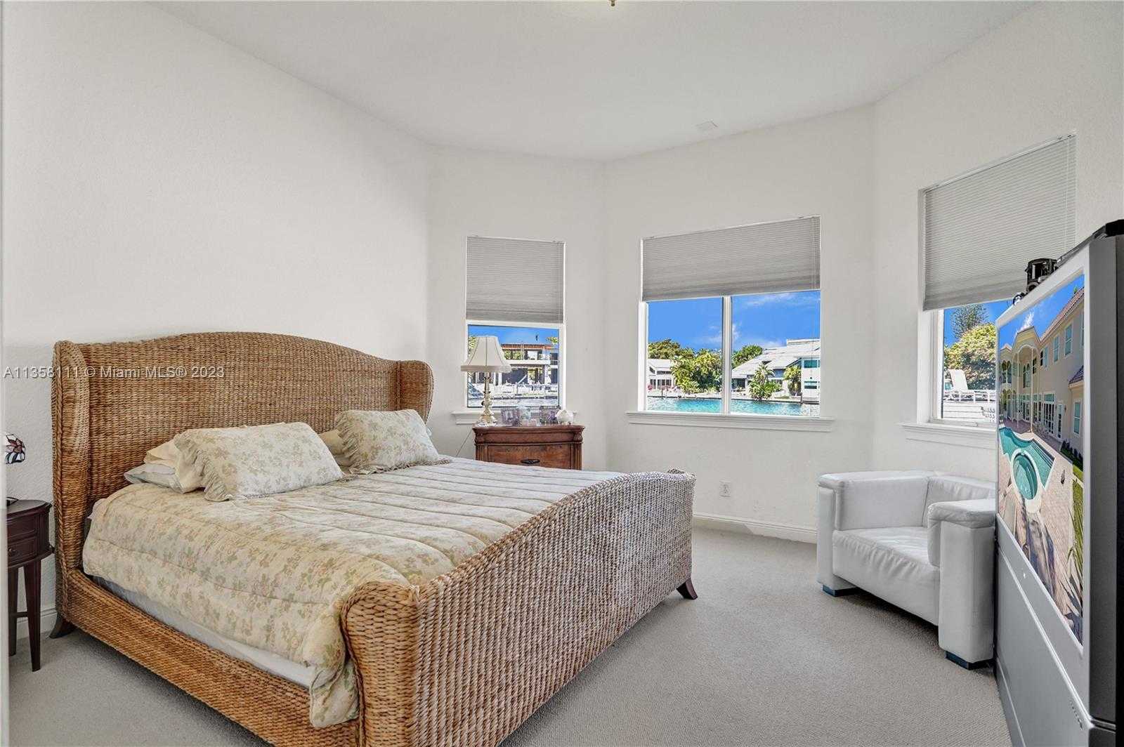 Small Image of 1130 HARBOR CT, Hollywood Number 26