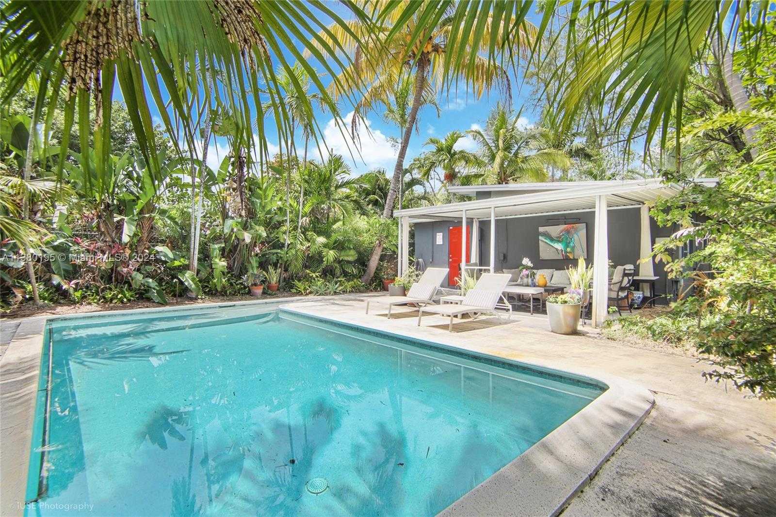 Small Image of 2018 FLETCHER ST, Hollywood Number 19
