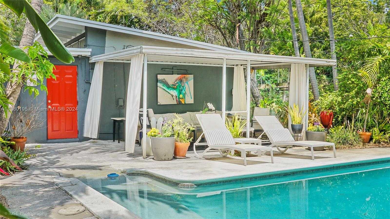 Small Image of 2018 FLETCHER ST, Hollywood Number 21