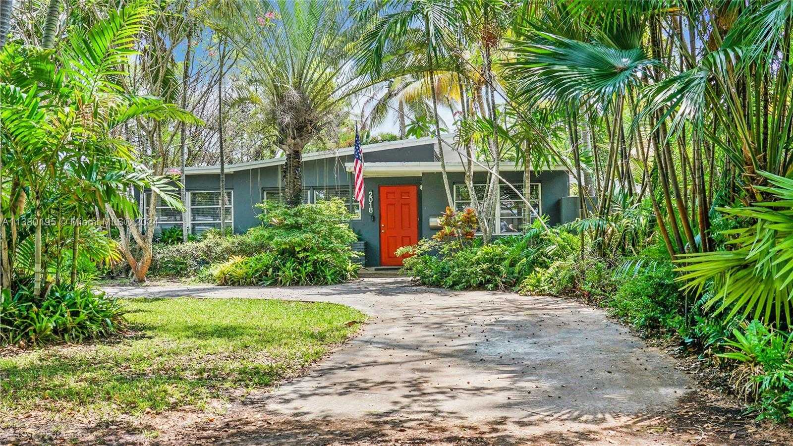 Small Image of 2018 FLETCHER ST, Hollywood Number 26