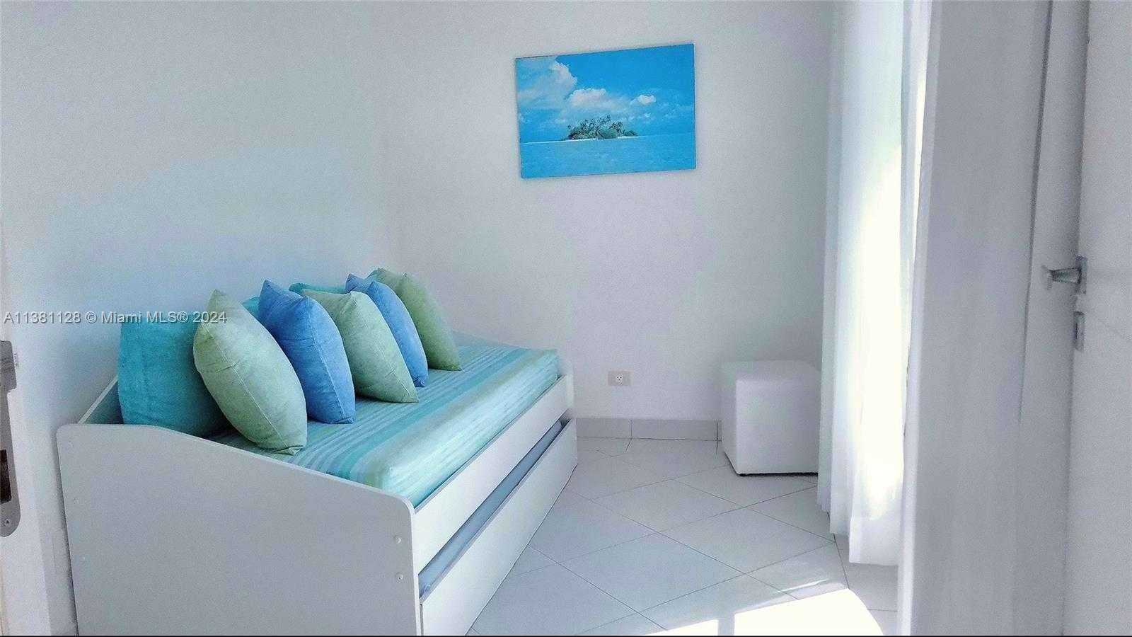 Small Image of 228 PASSEIO AVE, Out of City Number 21