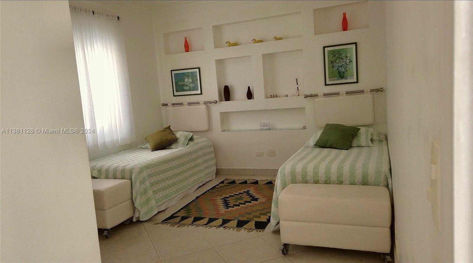 Small Image of 228 PASSEIO AVE, Out of City Number 32