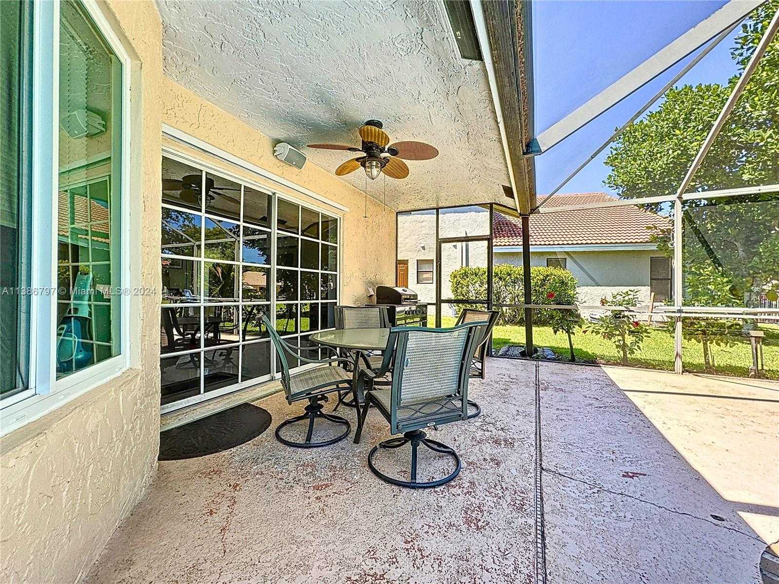Small Image of Coral Springs Number 20