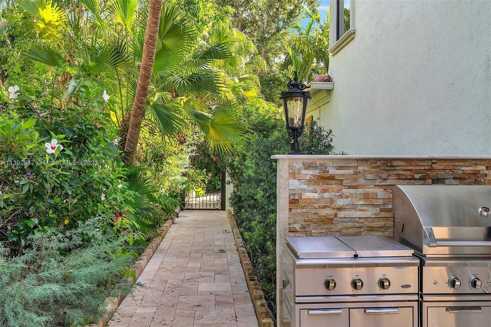 Small Image of 4008 SANCTUARY LN, Boca Raton Number 32