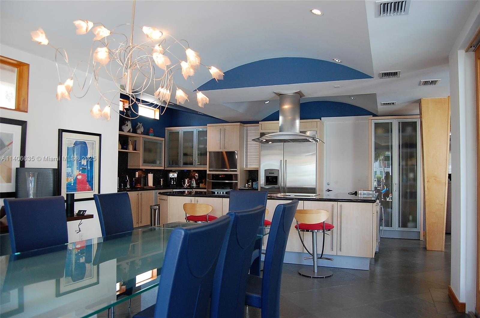 Small Image of 450 VICTORIA TER, Fort Lauderdale Number 11