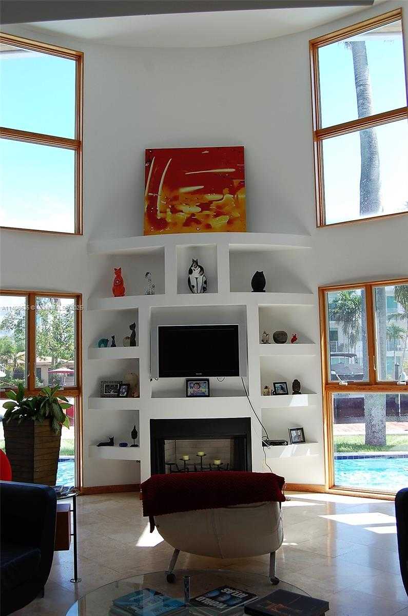 Small Image of 450 VICTORIA TER, Fort Lauderdale Number 6