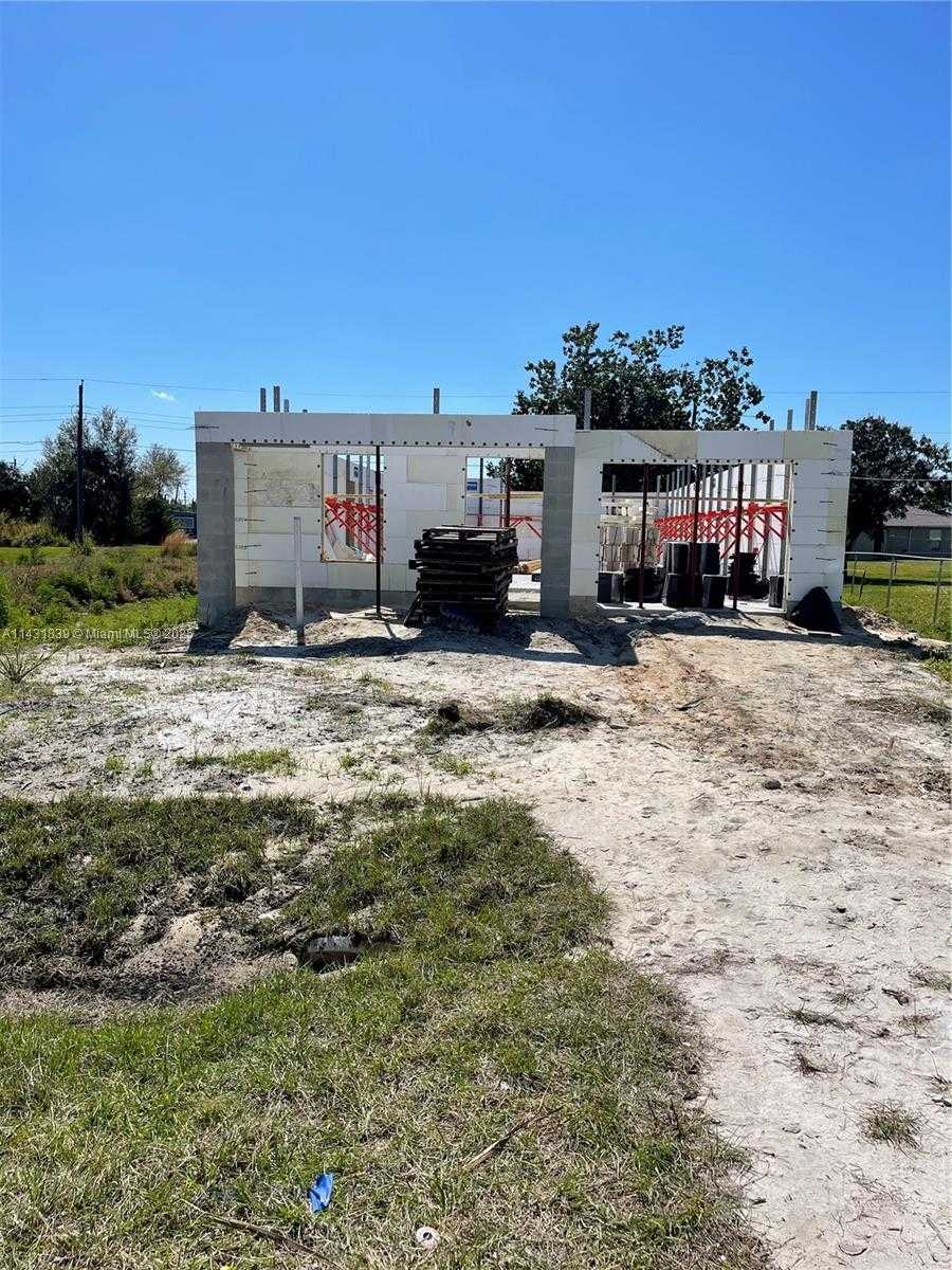 Small Image of 3428 NORTH JEFFCOTT ST, Fort Myers Number 19