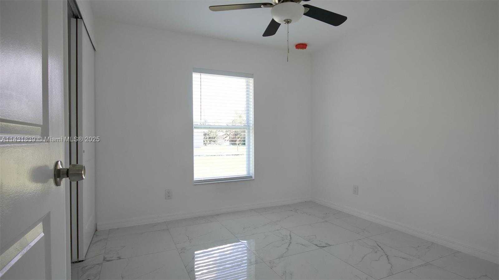 Small Image of 3428 NORTH JEFFCOTT ST, Fort Myers Number 27