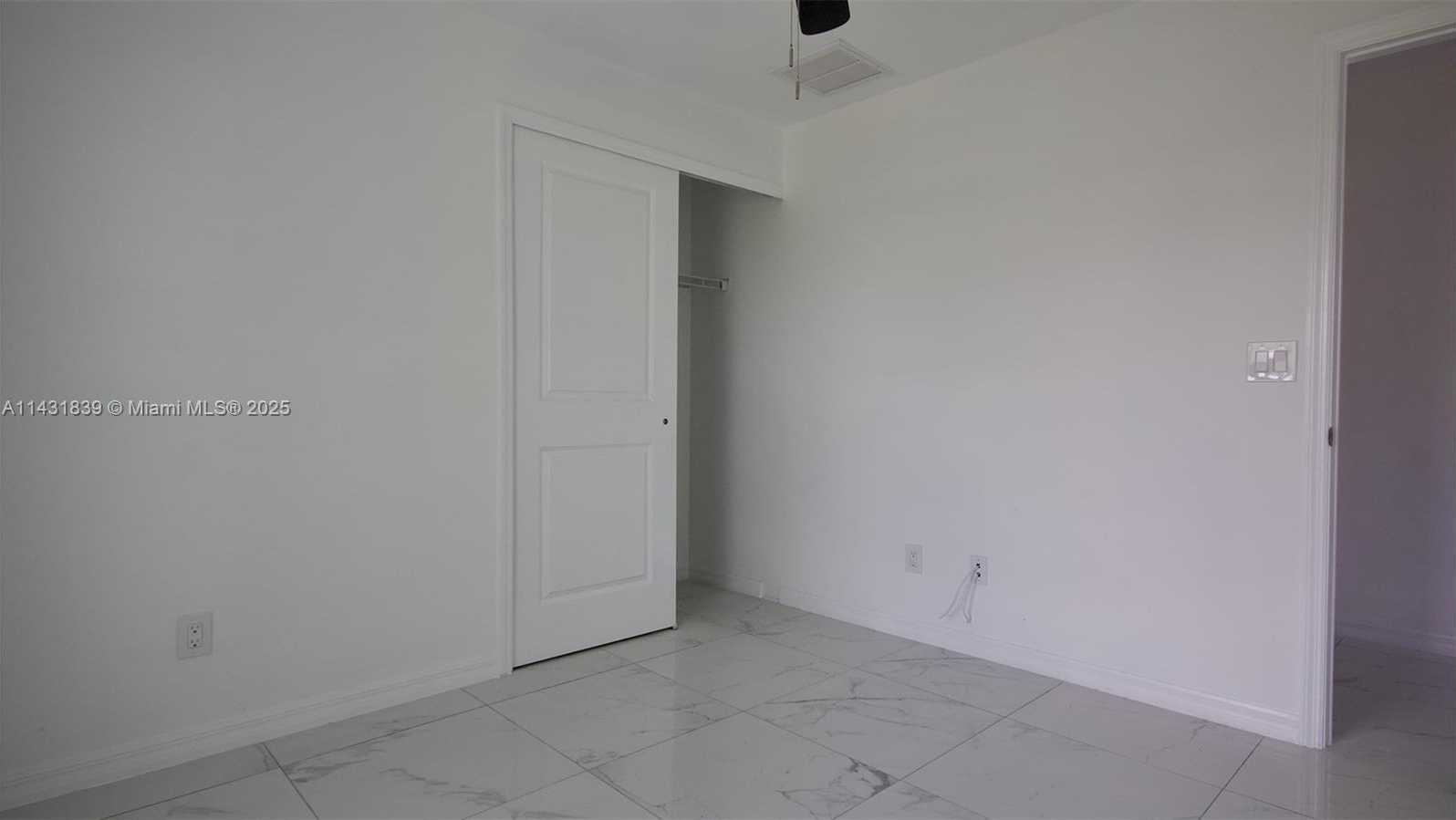 Small Image of 3428 NORTH JEFFCOTT ST, Fort Myers Number 29