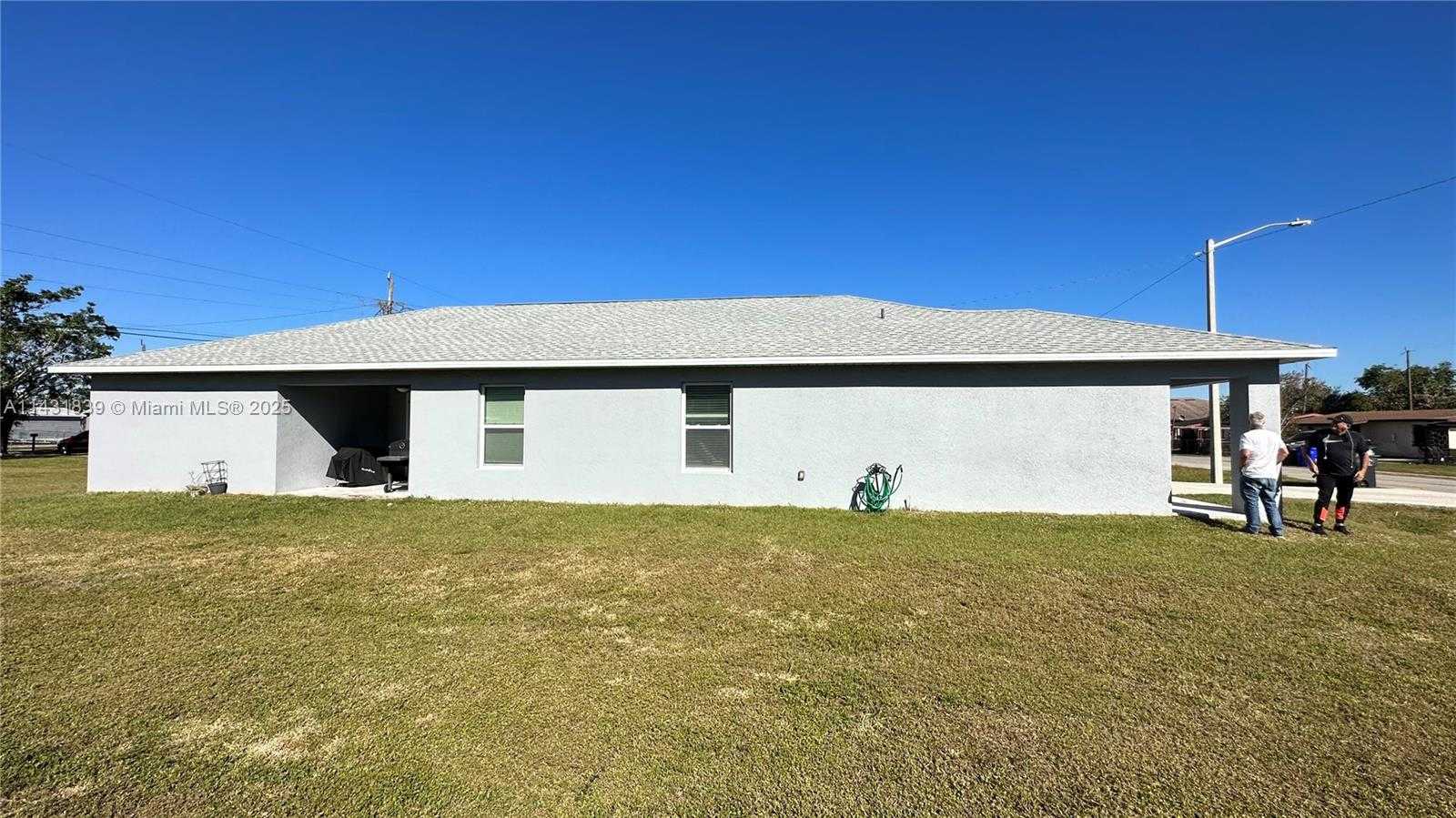 Small Image of 3428 NORTH JEFFCOTT ST, Fort Myers Number 3