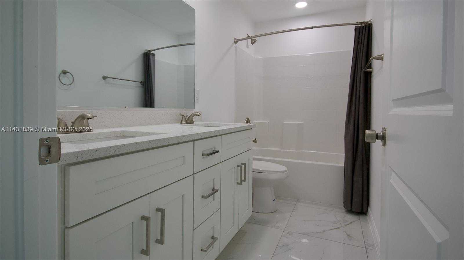 Small Image of 3428 NORTH JEFFCOTT ST, Fort Myers Number 34