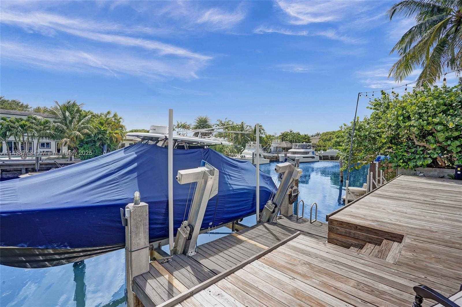 Small Image of 1912 NORTH EAST 119TH RD, North Miami Number 4