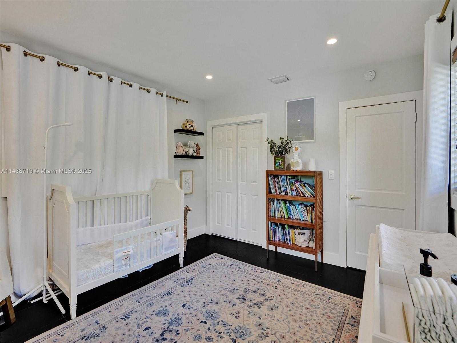 Small Image of 1912 NORTH EAST 119TH RD, North Miami Number 49